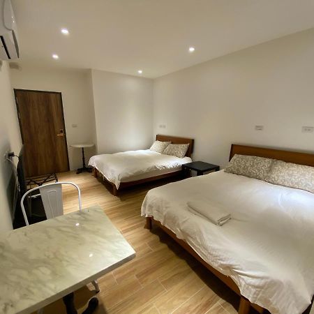 好室連連house Lien Lien Apartment Тайнан Екстериор снимка