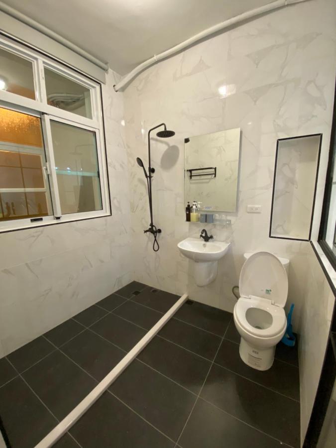 好室連連house Lien Lien Apartment Тайнан Екстериор снимка