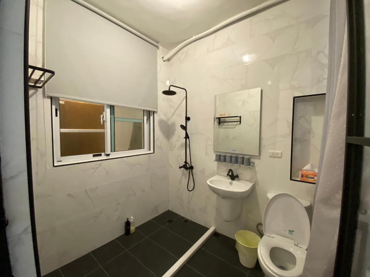 好室連連house Lien Lien Apartment Тайнан Екстериор снимка