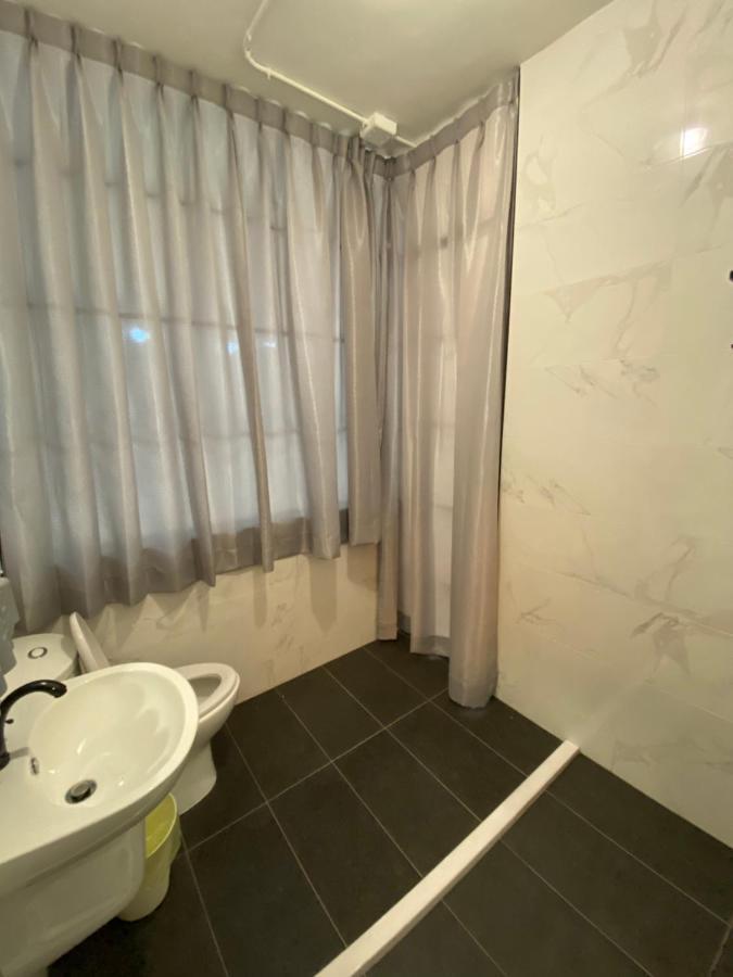 好室連連house Lien Lien Apartment Тайнан Екстериор снимка