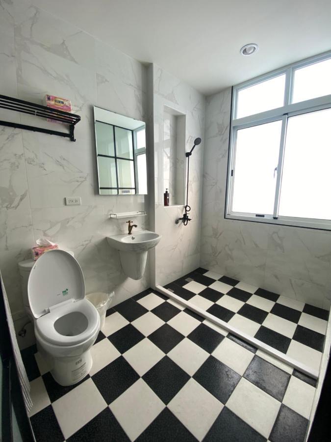 好室連連house Lien Lien Apartment Тайнан Екстериор снимка