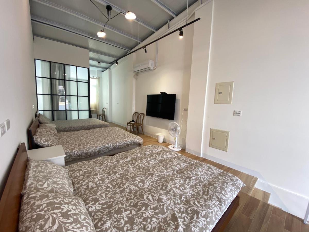 好室連連house Lien Lien Apartment Тайнан Екстериор снимка