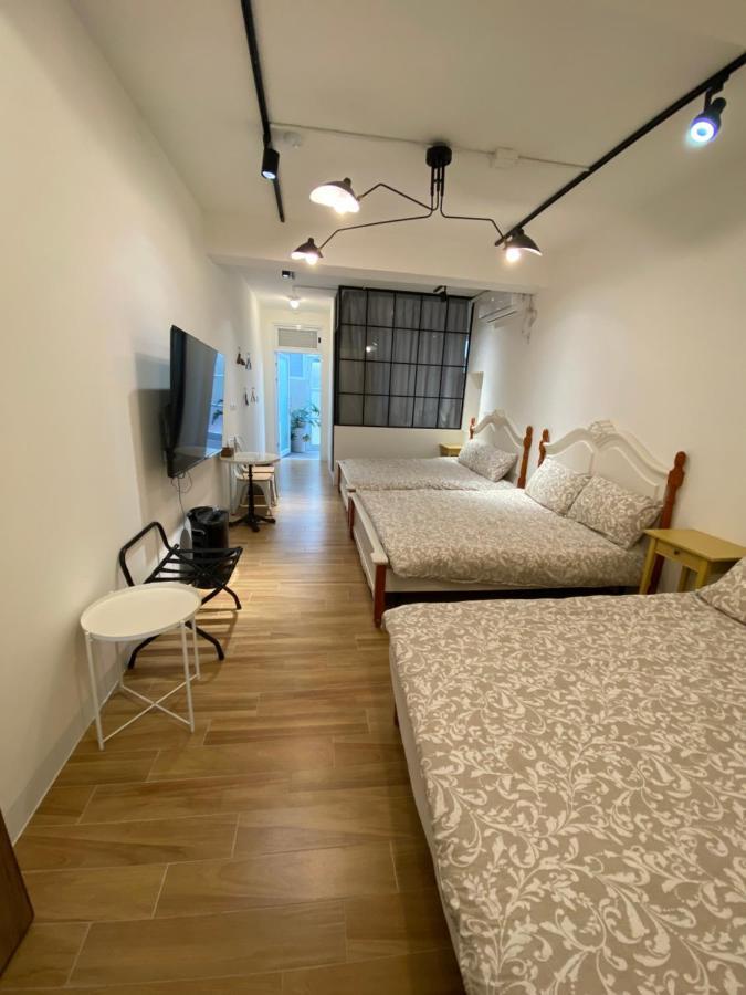 好室連連house Lien Lien Apartment Тайнан Екстериор снимка