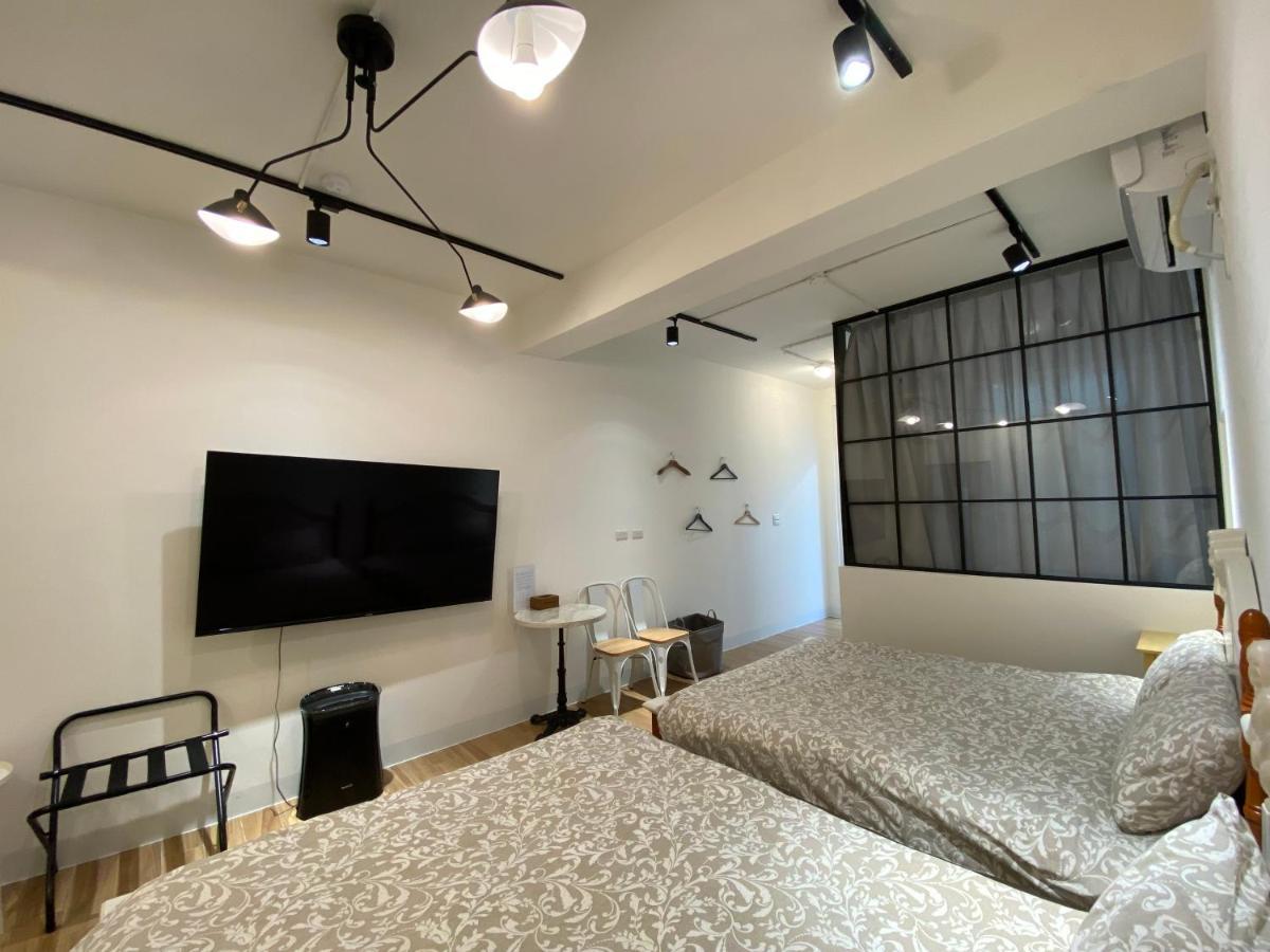 好室連連house Lien Lien Apartment Тайнан Екстериор снимка